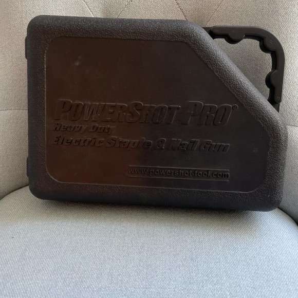 Arrow 9100K PowerShot Pro Electric Staple and Nail Gun - Picture 4 of 6